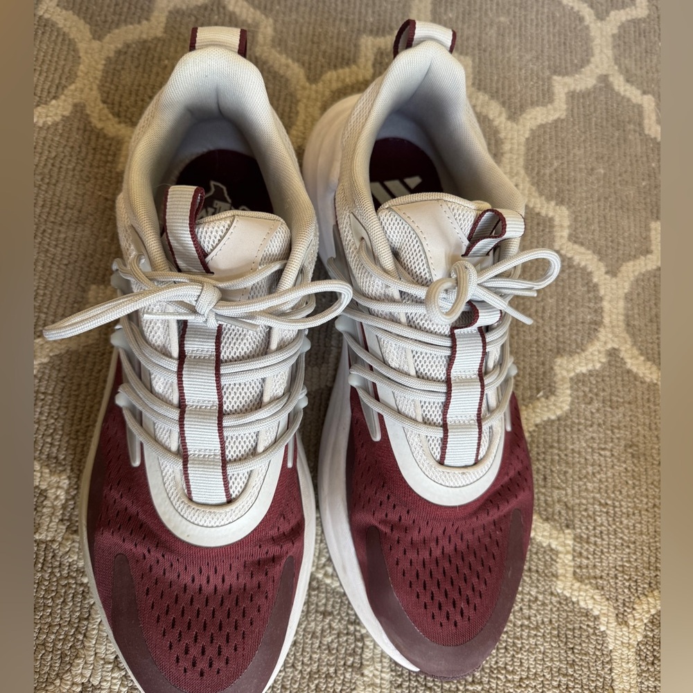 Adidas Lightstrike A&M tennis shoes